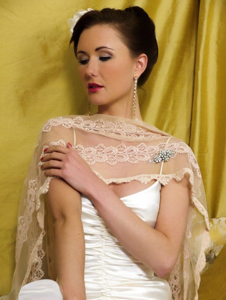 British pinup model strips to her granny panties and nylons