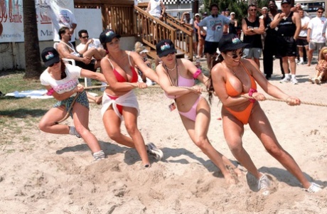 42yo Autumn Jade and several hotties show their bosoms on the beach