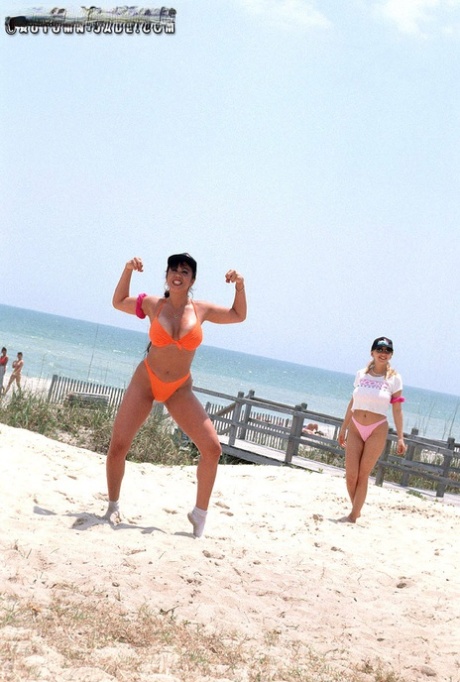 42yo Autumn Jade and several hotties show their bosoms on the beach