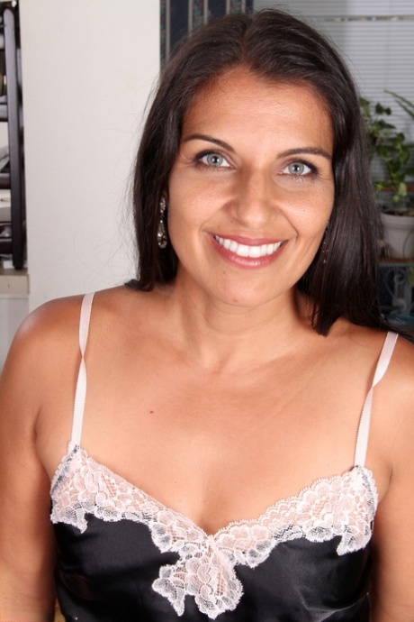 Latina MILF Saffron LeBlanc strips off her nightgown & spreads her pussy lips