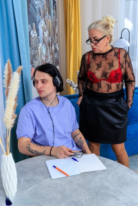 Granny with glasses Lori Kirchantal gets fucked and jizzed by her grandson