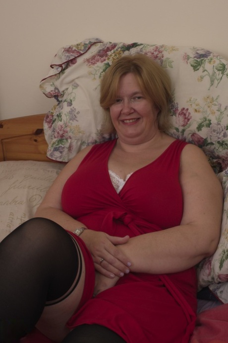 BBW woman in glasses Busty GG sucks her huge naturals and toys her pussy